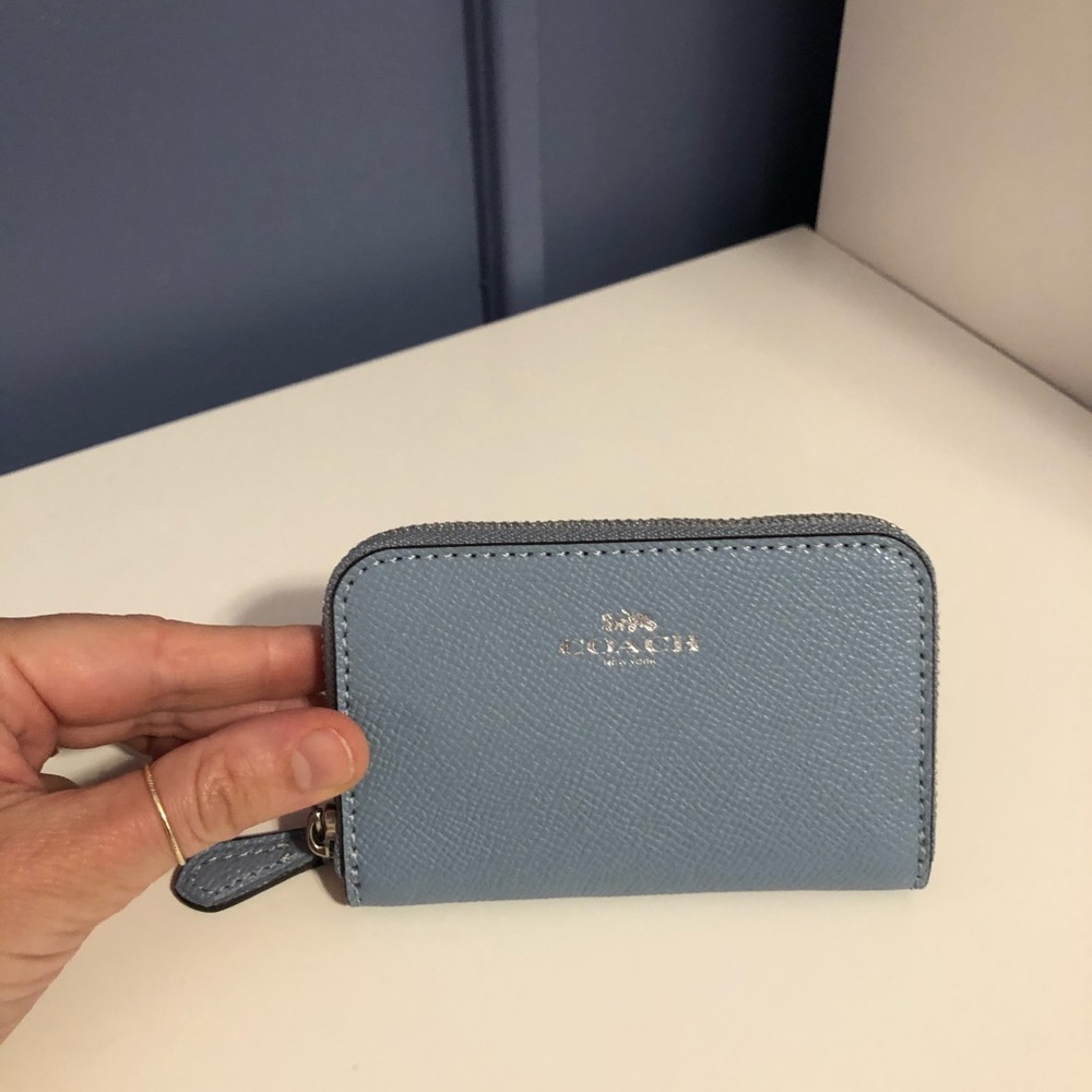 Coach zip card case